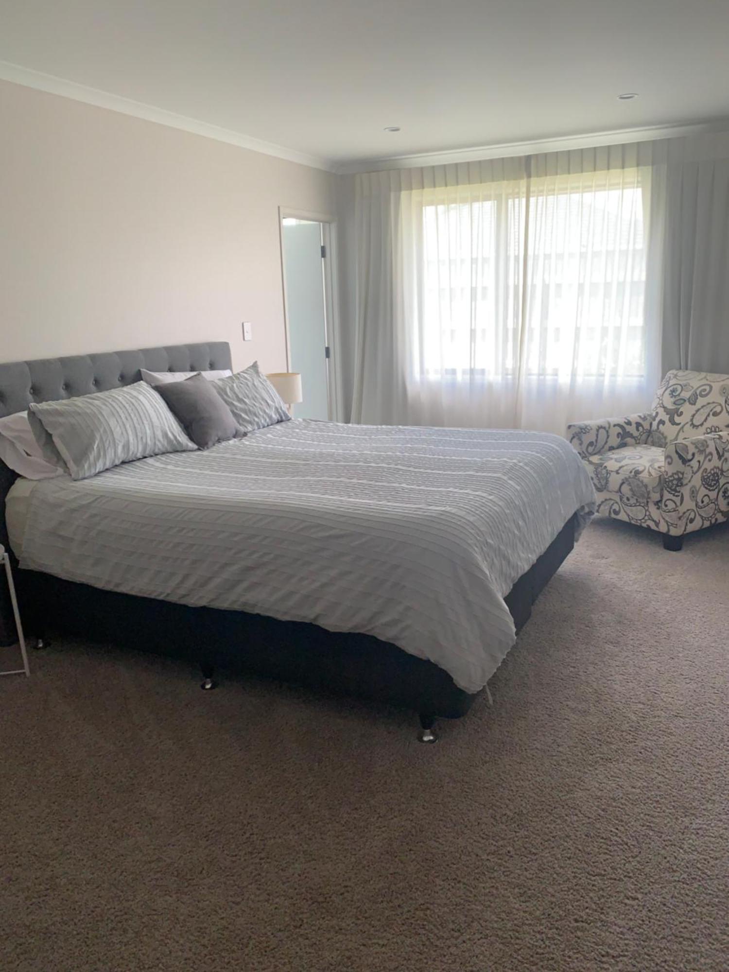 Modern And Spacious 4 Bedroom Only 2yo New Plymouth